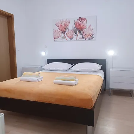 Mg Ravlic Apartment Makarska