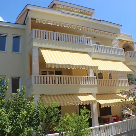 Apartment Mg Ravlic Makarska
