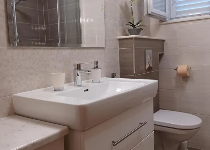 Mg Ravlic * Макарска