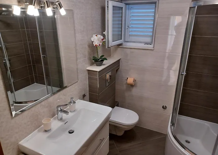 Mg Ravlic * Макарска